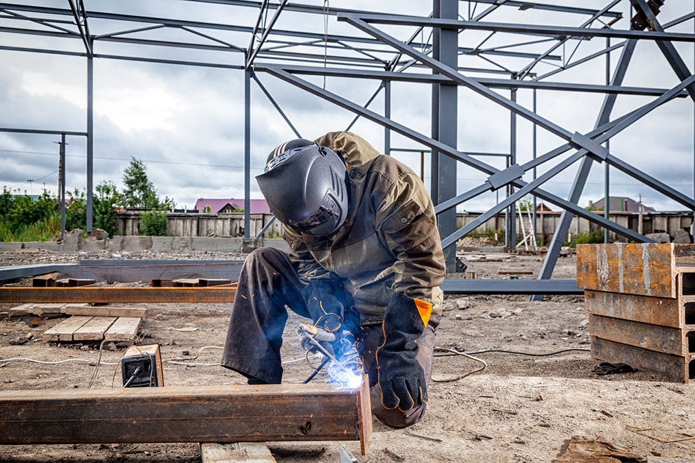 mobile welder on site